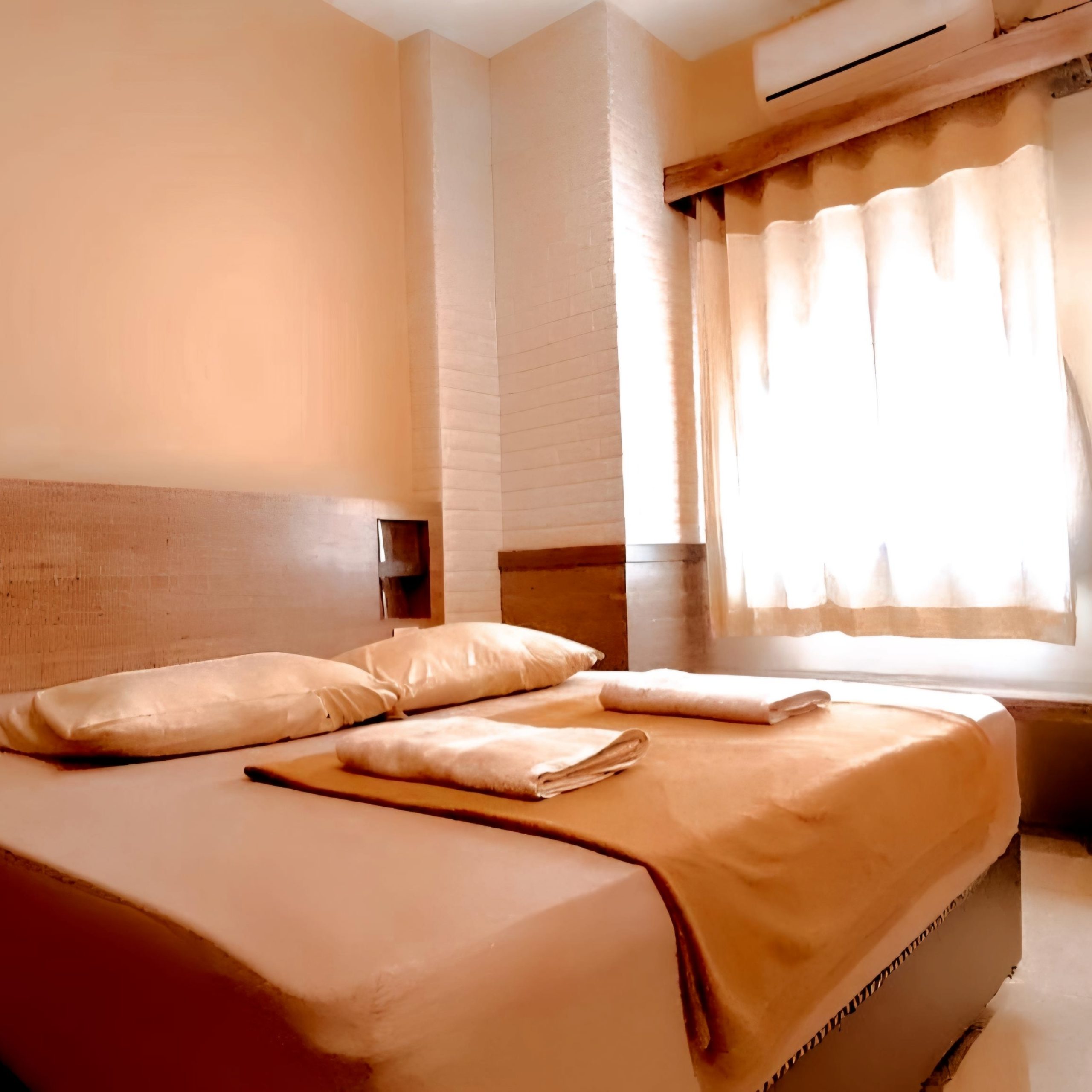 Pilihan Penginapan Dekat GOR Sahabat Semarang