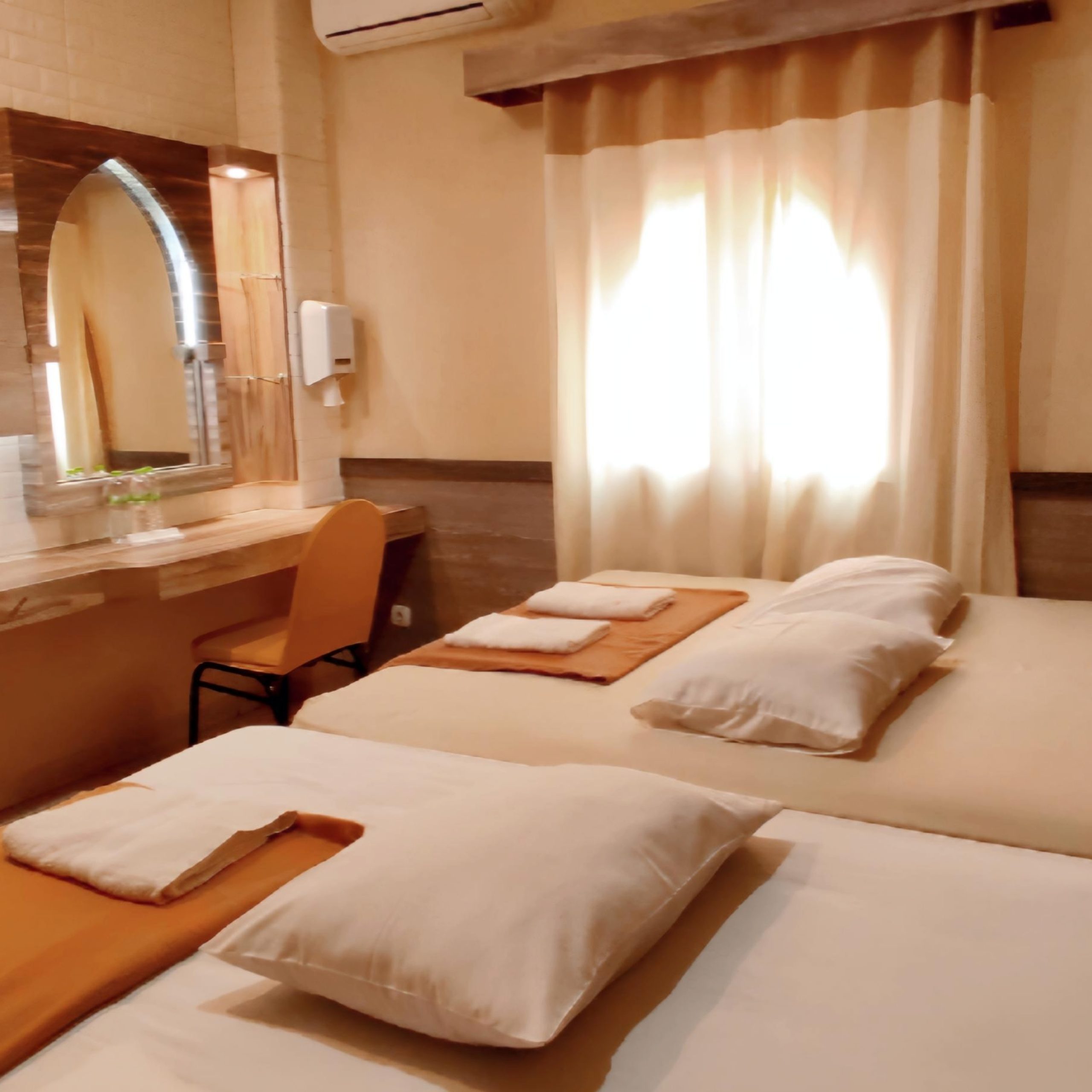 Rekomendasi Hotel Sekitar Balaikota Semarang